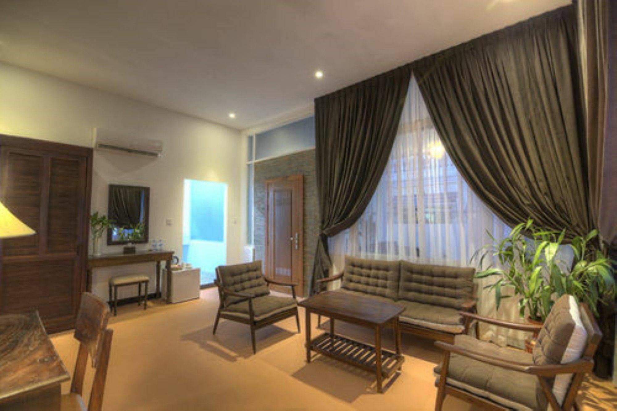 Prasats Boutique Hotel Phnom Penh Dış mekan fotoğraf